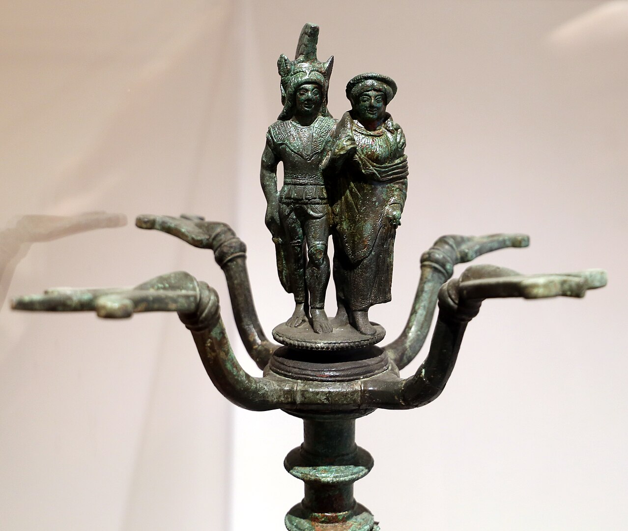 Candelabro etrusco da tomba principesca di monte pruno a roscigno, 400-390 ac ca.